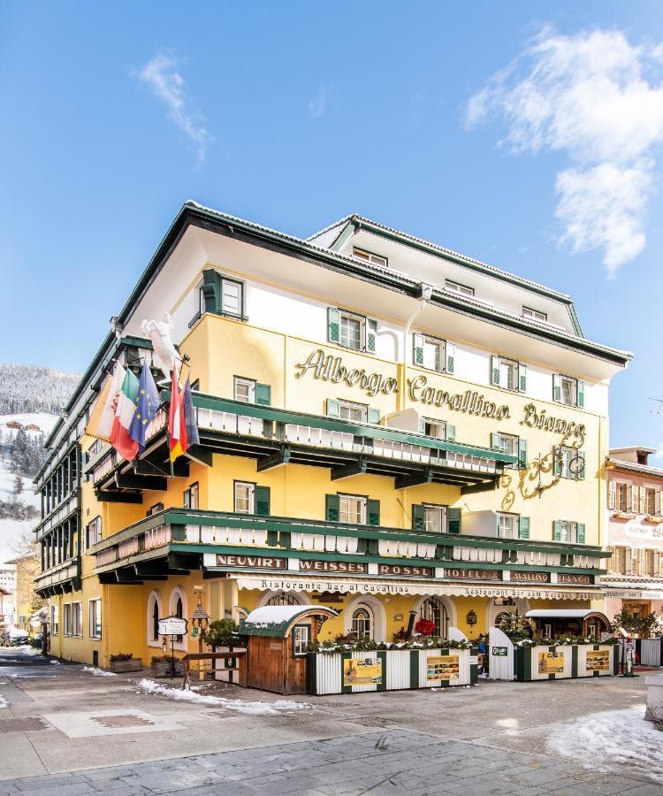Hotel Cavallino Bianco - Weisses Roessl San Candido Extérieur photo