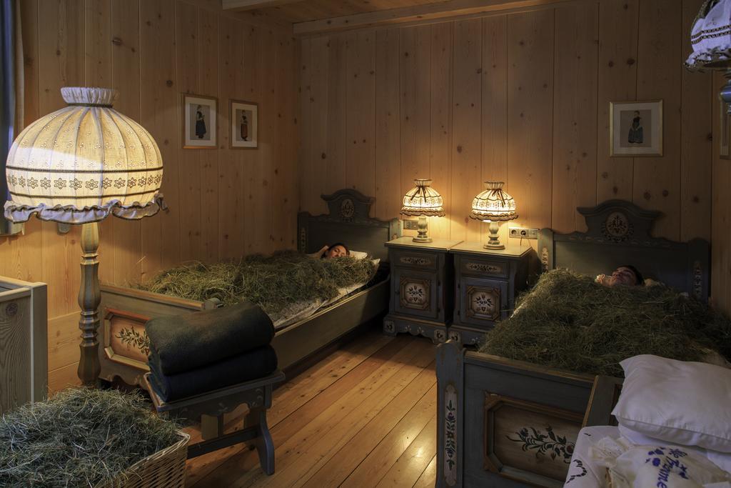 Hotel Cavallino Bianco - Weisses Roessl San Candido Extérieur photo